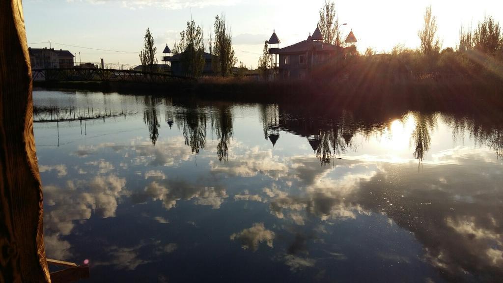 Villa Sosnovy Bor Zatoka Buitenkant foto